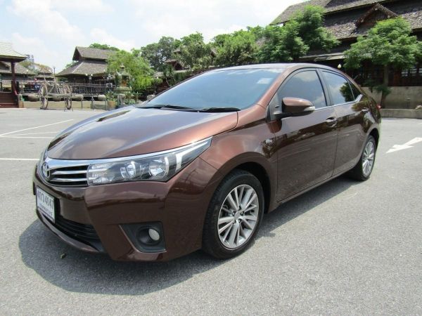 ปี 2015 TOYOTA COROLLA  ALTIS 1.8 G DUAL VVT-I  AUTO เบนซิน สภาพนางฟ้า